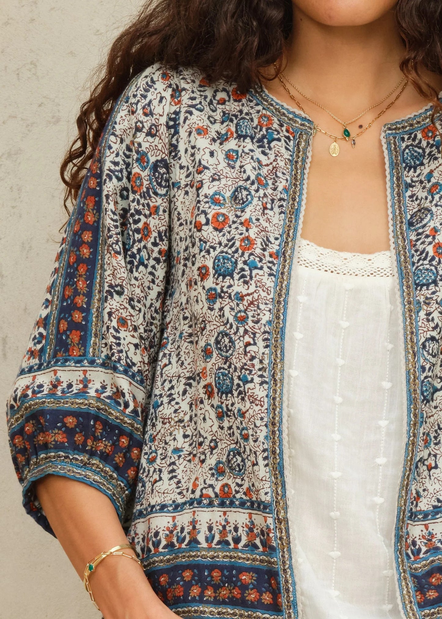 Jasje met bloem-blockprint in Navy | M.A.B.E.