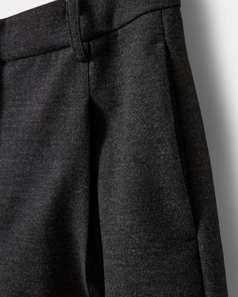 Bermuda shorts in Dark grey | Sofie Schnoor