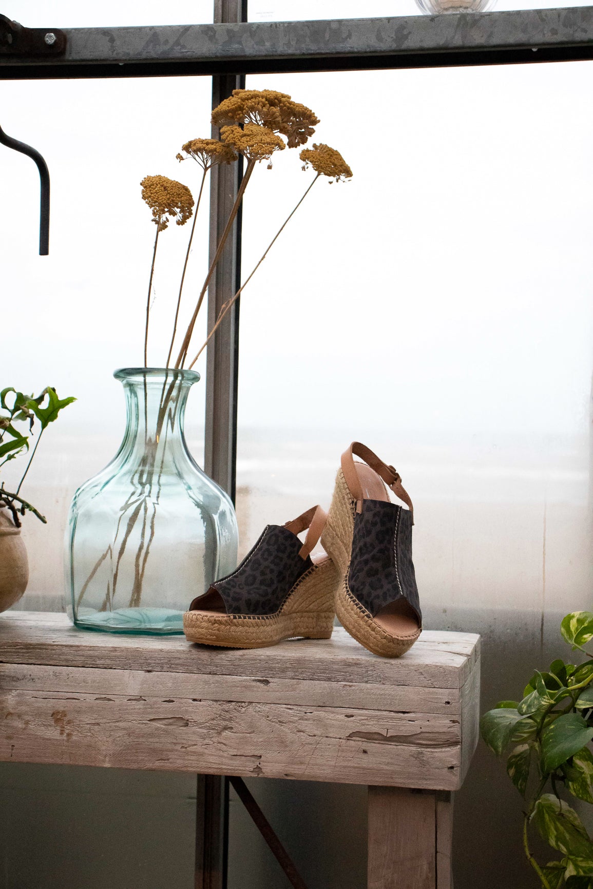 Lynn Leo wedge espadrilles in Brown