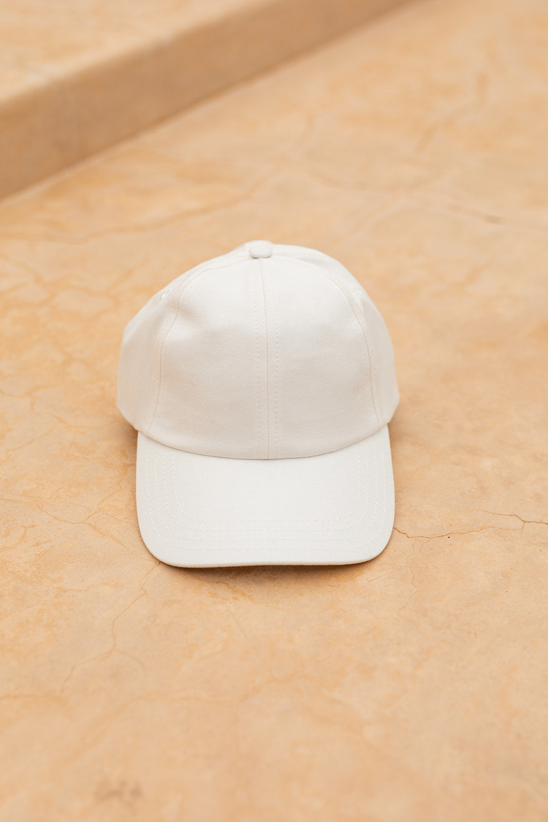 Cap in Off white