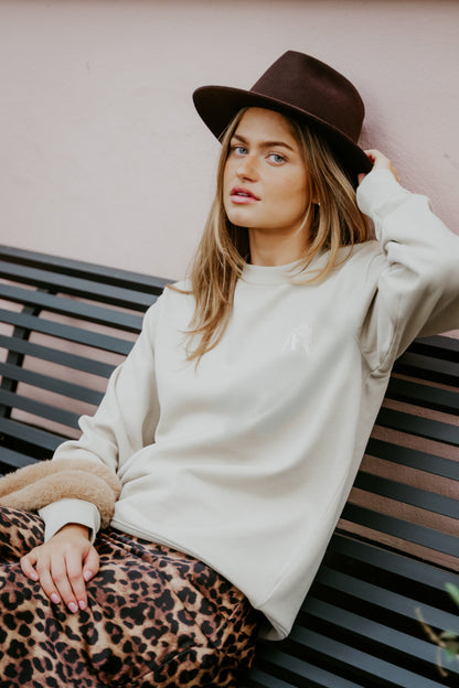 Sweater long sleeve in Beige | Feliz