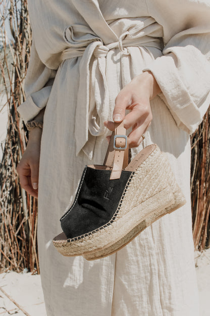 Lynn wedge espadrilles in Black