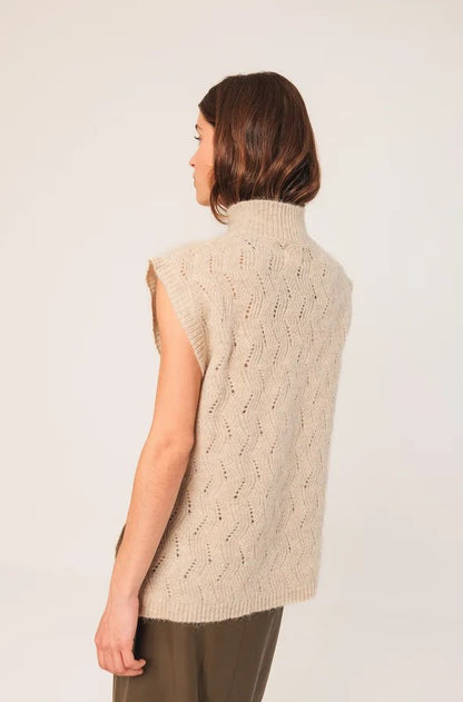 Pull over ajour knit in Beige | Indi & Cold