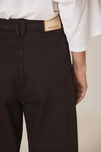 Indi & Cold Relaxed Wide-Leg Cotton Twill Pants in Brown