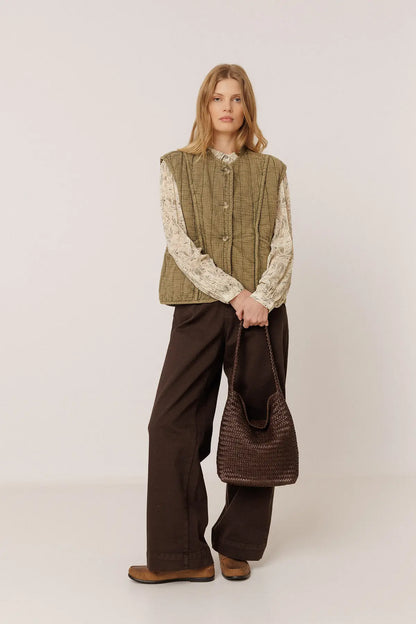 Indi & Cold Cotton Quilted Gilet in Khaki