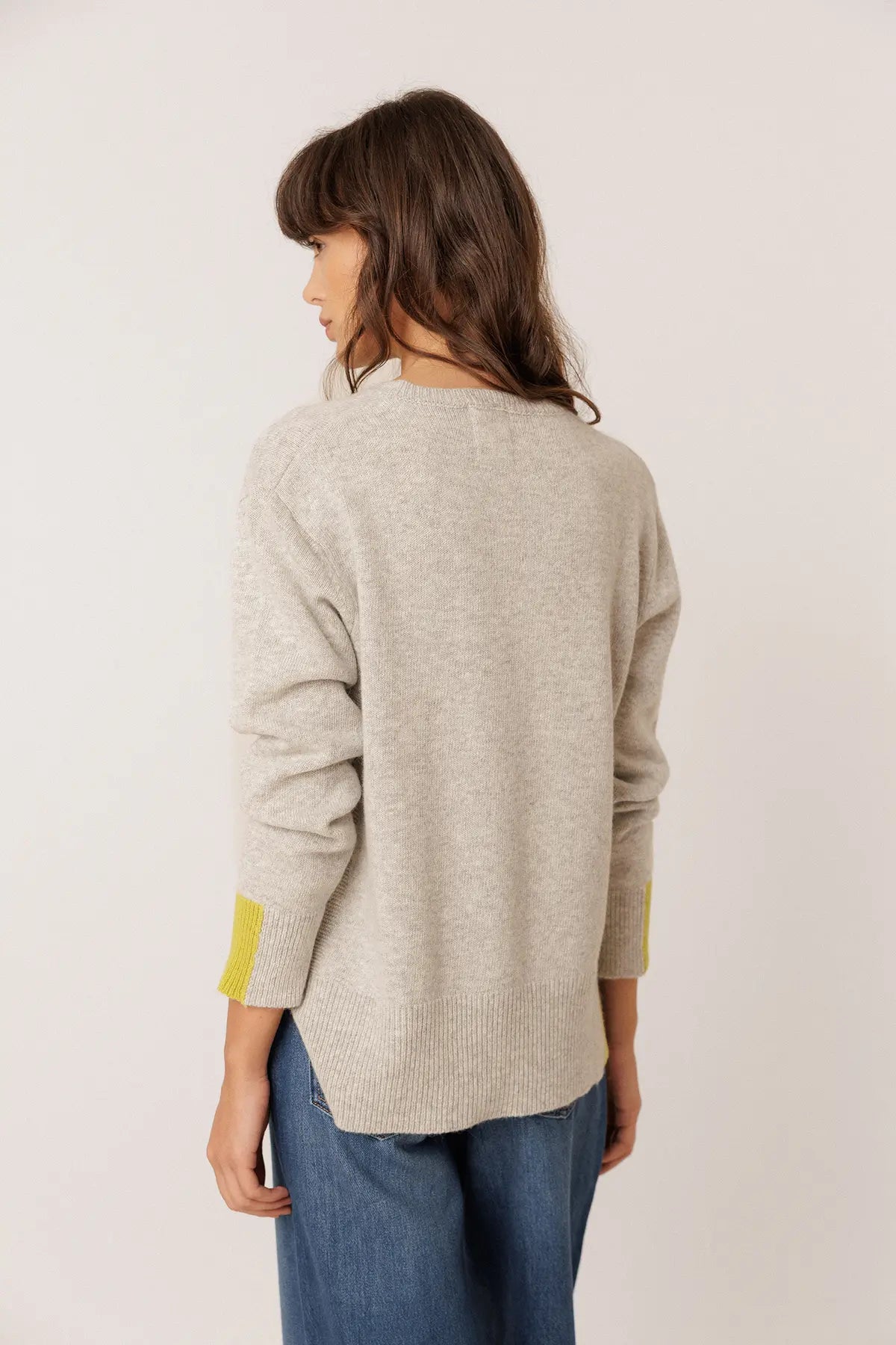 Indi & Cold Knitted Sweater with Color Detail in Grey Melange