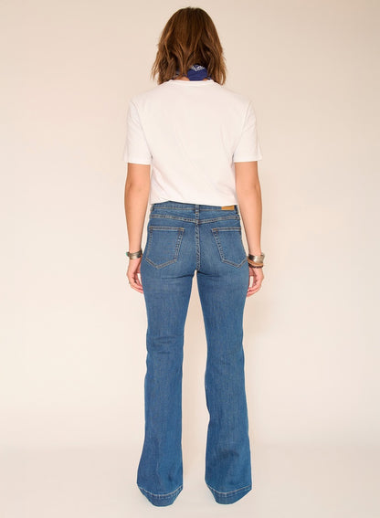 MKT Studio Diana Wilson Flared Jeans in Blue