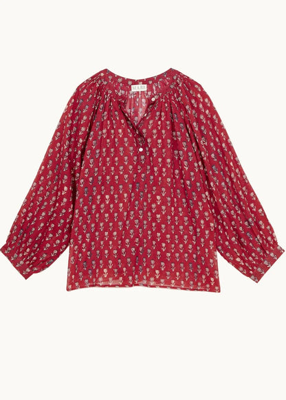 Summer blouse with floral print in Berry | M.A.B.E.