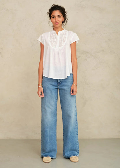 Short sleeve summer blouse in White | M.A.B.E.