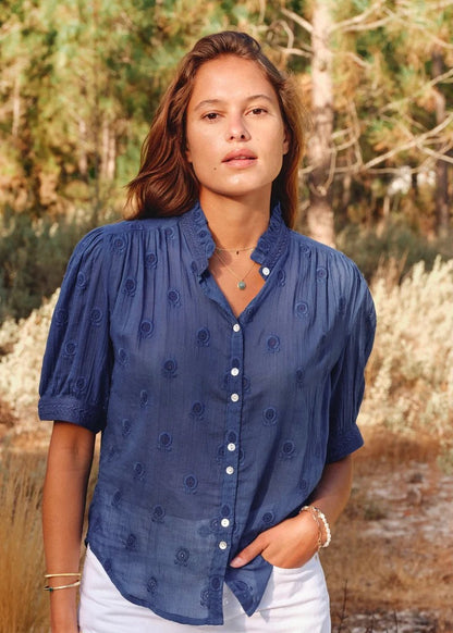 Blouse met bloemenborduursel in Blue | M.A.B.E.