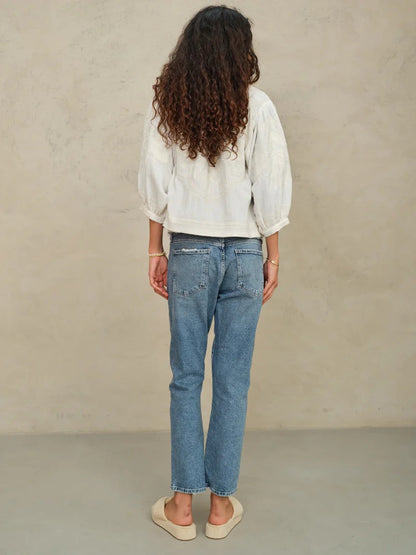 Jasje met bloemenborduursels in Off white | M.A.B.E.