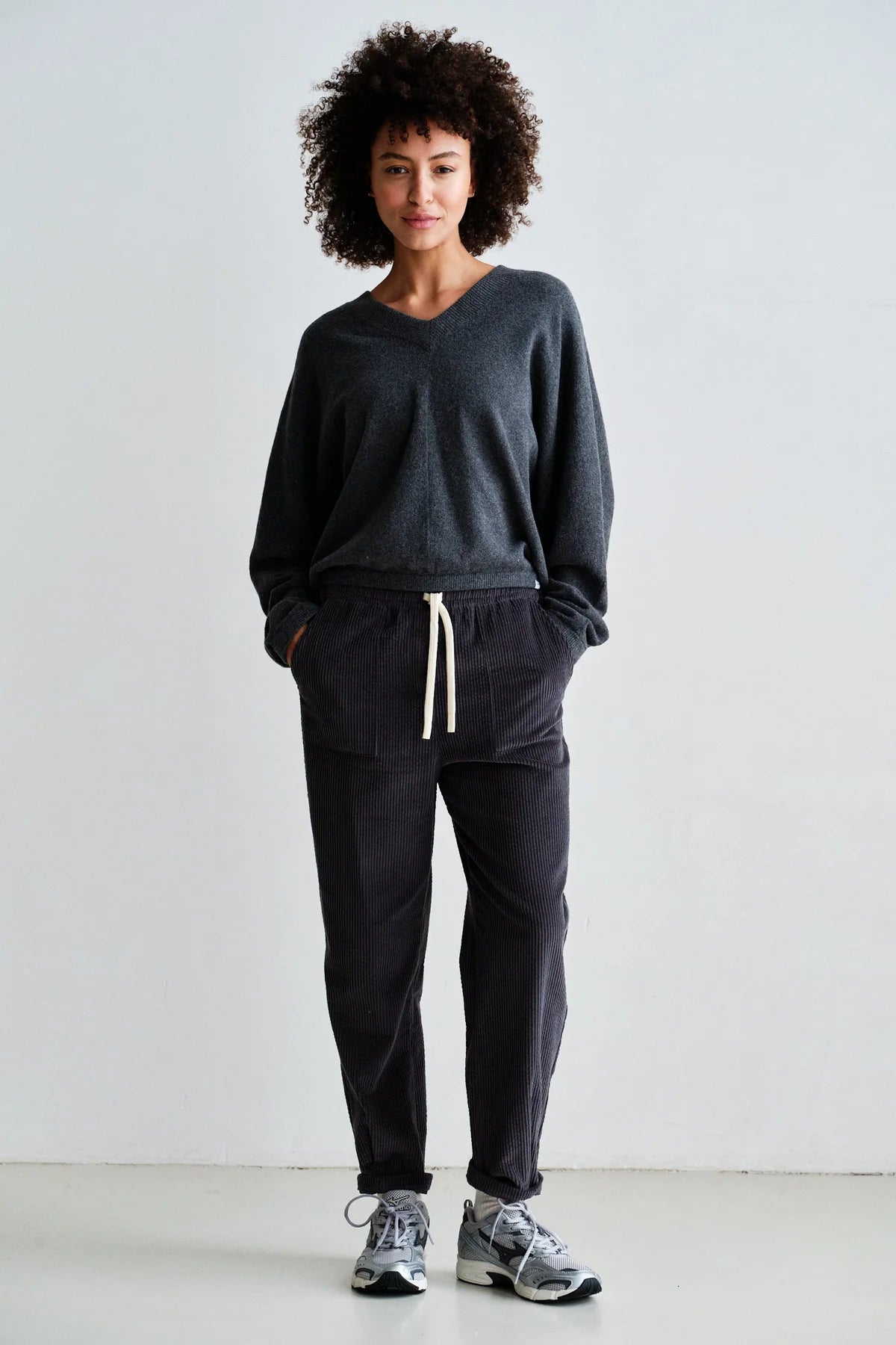 Penn & Ink Corduroy Trousers in Antra