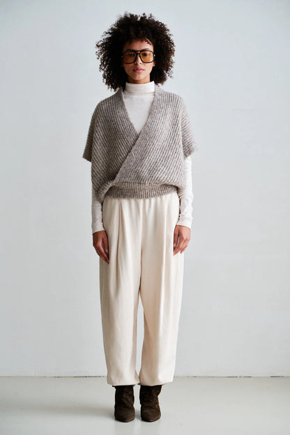 Penn & Ink Sleeveless Knit Sweater in Light Brown Melange