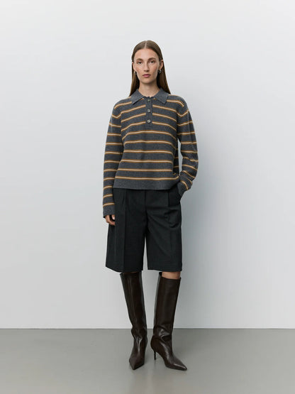 Bermuda shorts in Dark grey | Sofie Schnoor