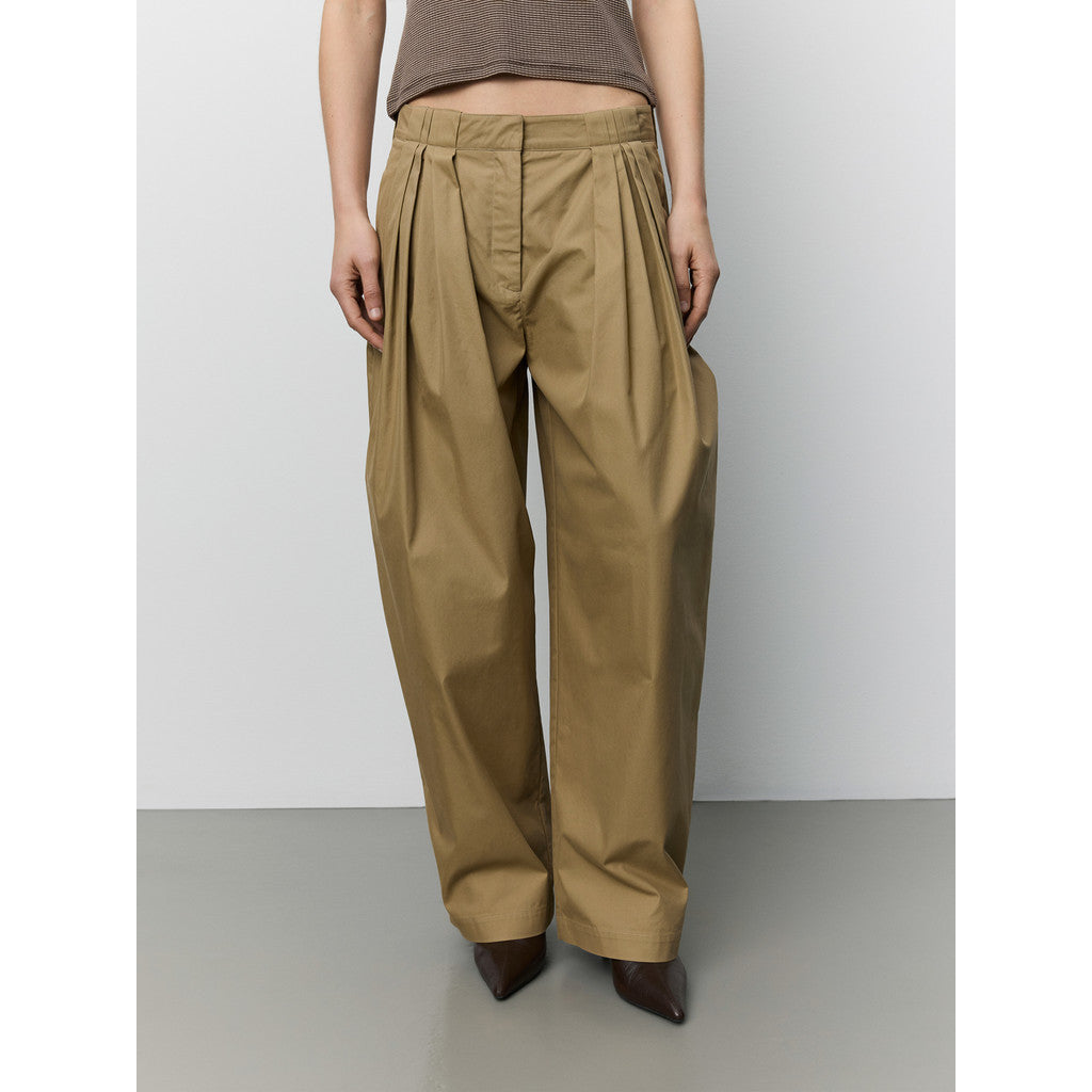 Barrel trousers in Light brown | Sofie Schnoor