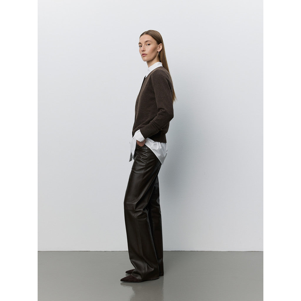 Basic woolen cardigan in Brown | Sofie Schnoor