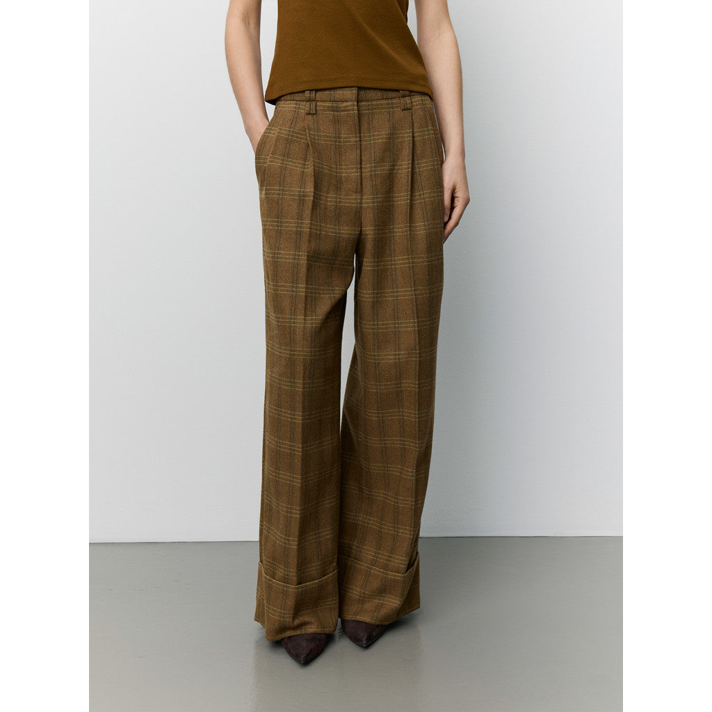Checked wide trousers in Mid brown check | Sofie Schnoor