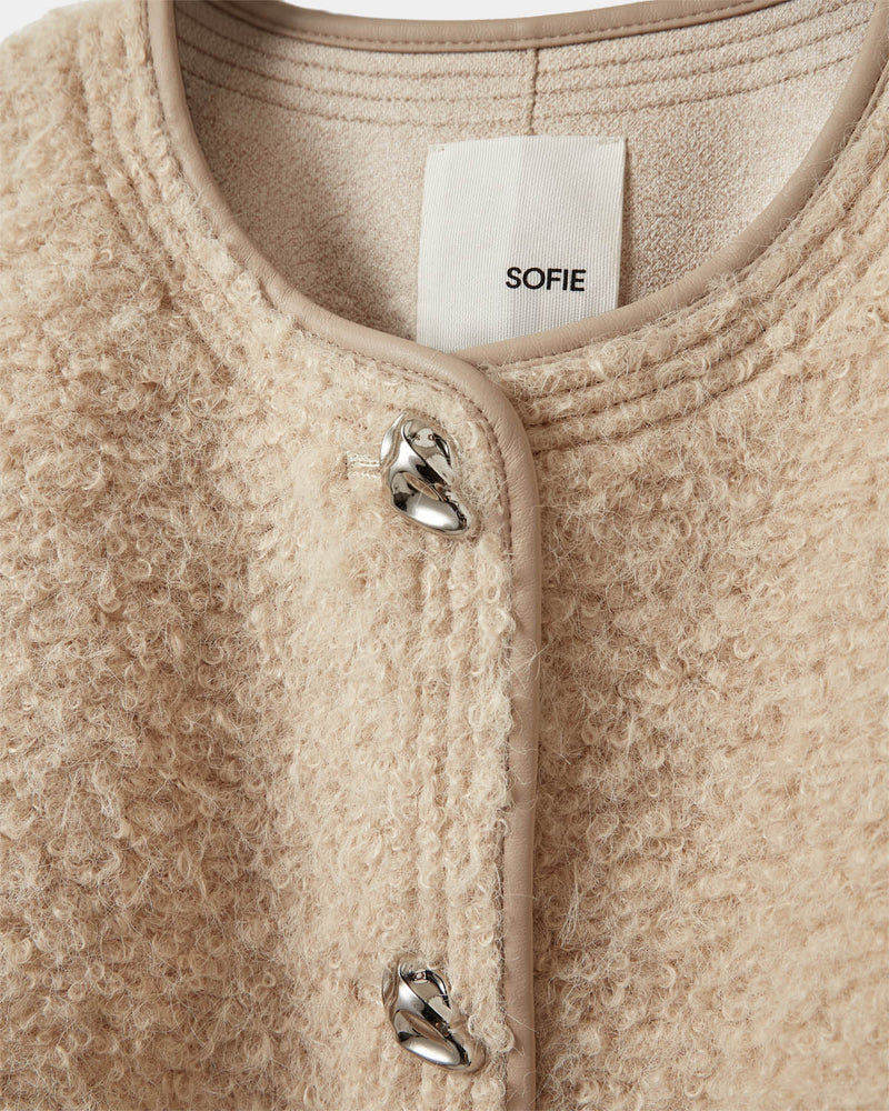 Jacket furry in Beige | Sofie Schnoor